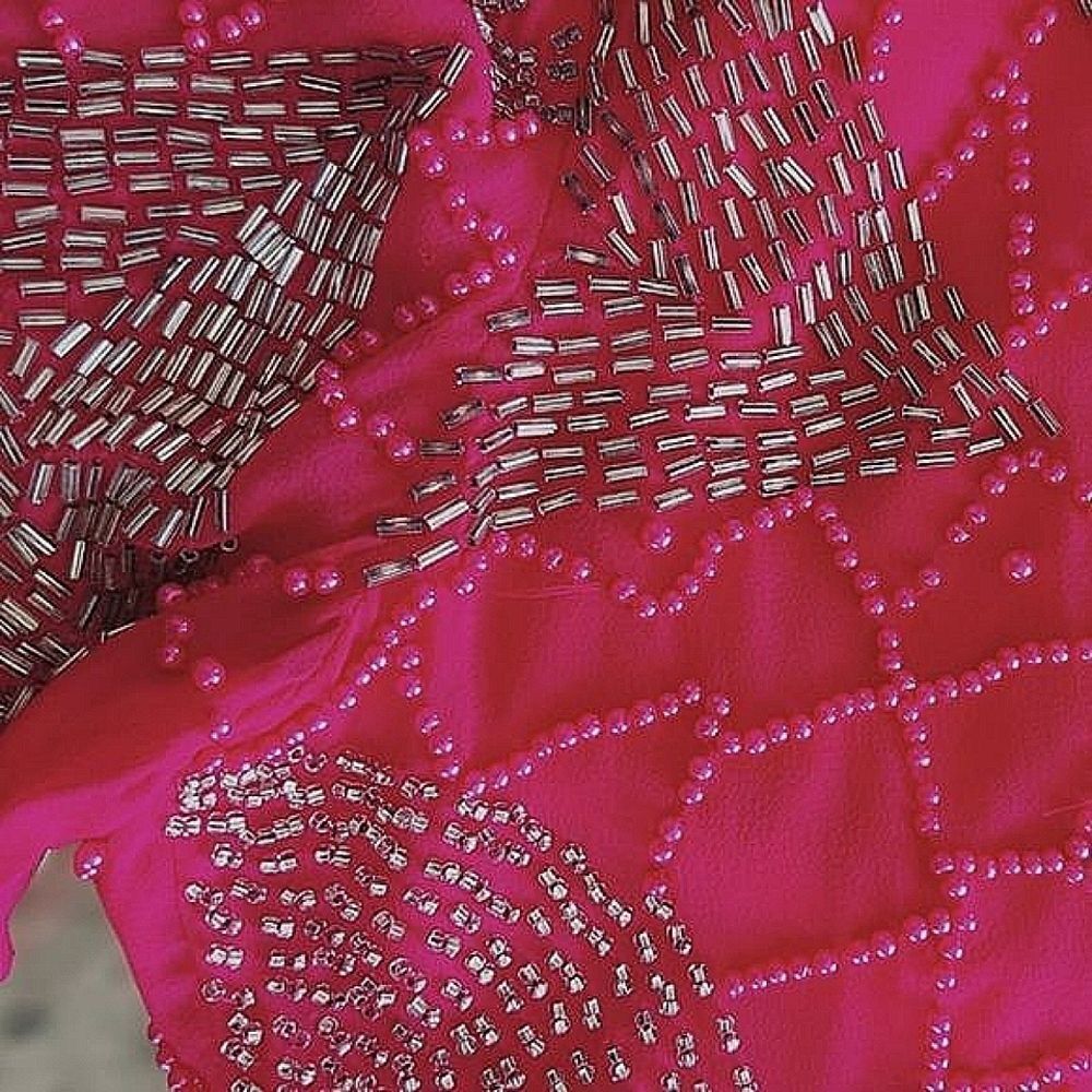 Vtg fuschia beaded silk half sleeve boat neck V back blouse - Picture 16 of 16